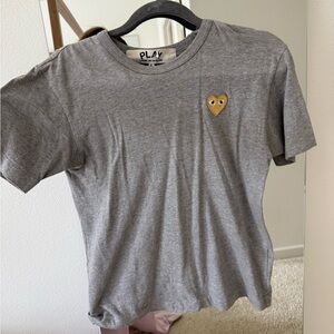 Comme des garçons play grey tshirt with gold heart logo